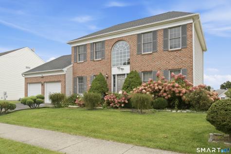 6 Ashley Court Danbury CT 06810