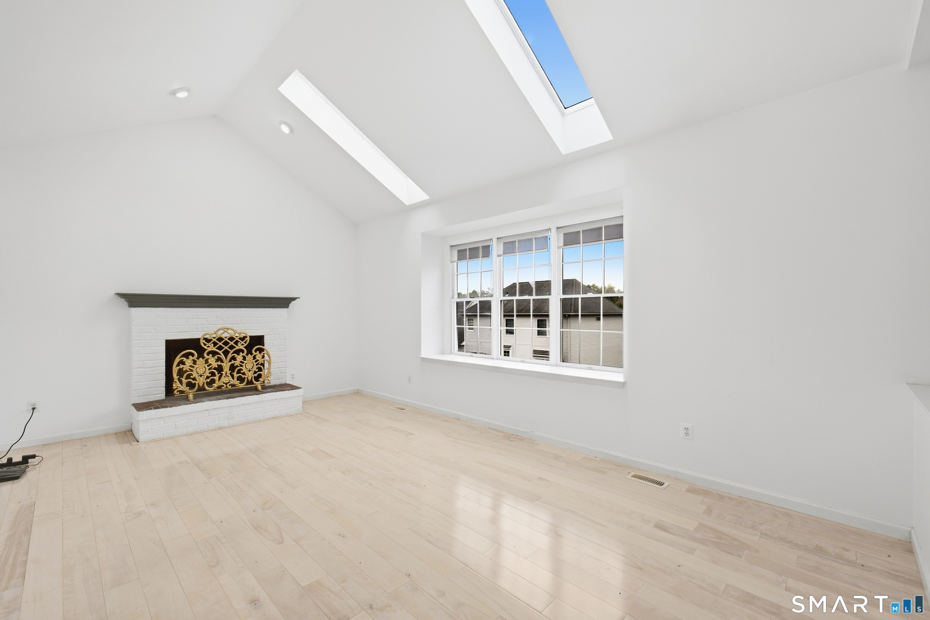 6 Ashley Court Danbury CT 06810