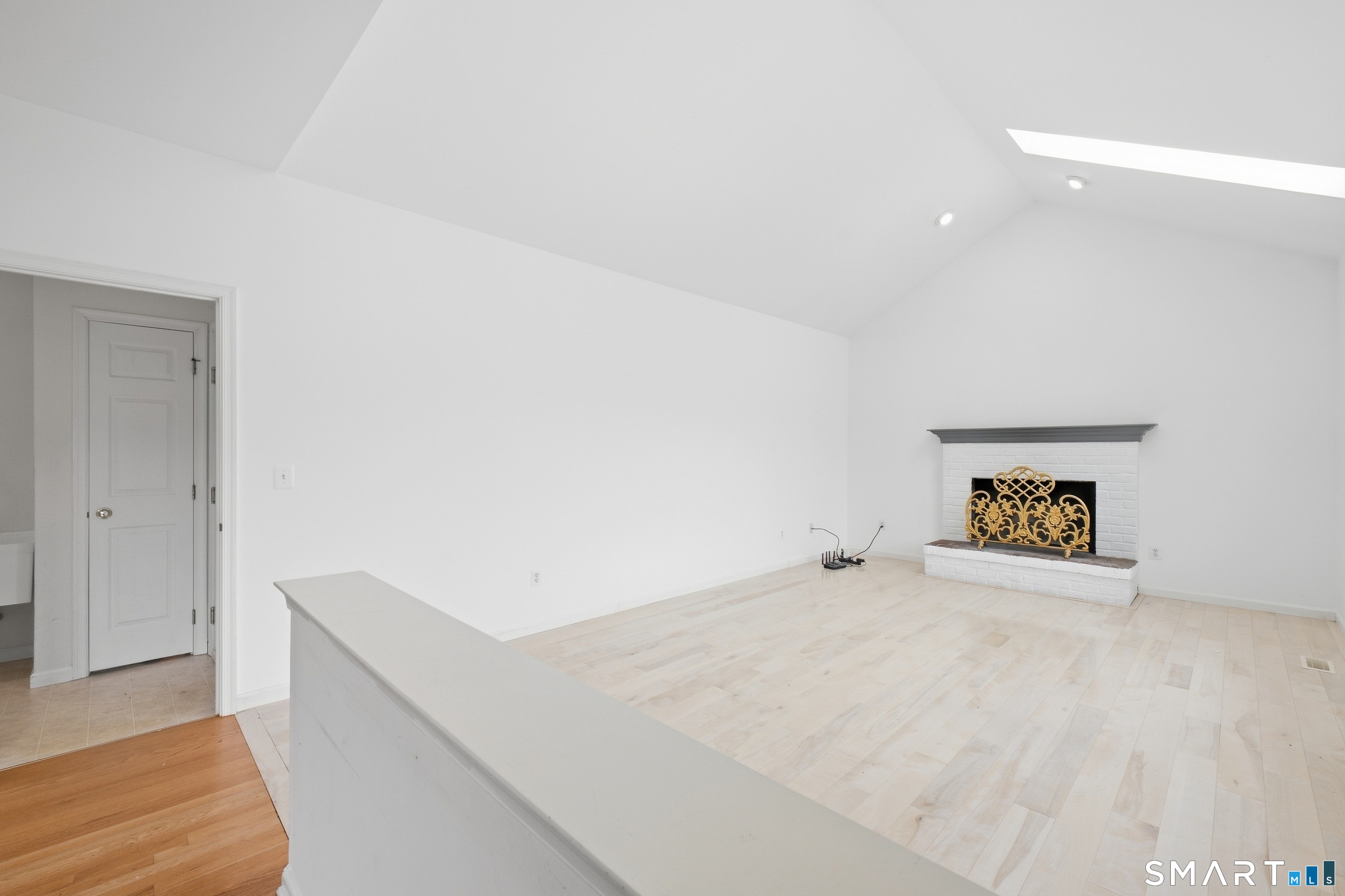 6 Ashley Court Danbury CT 06810