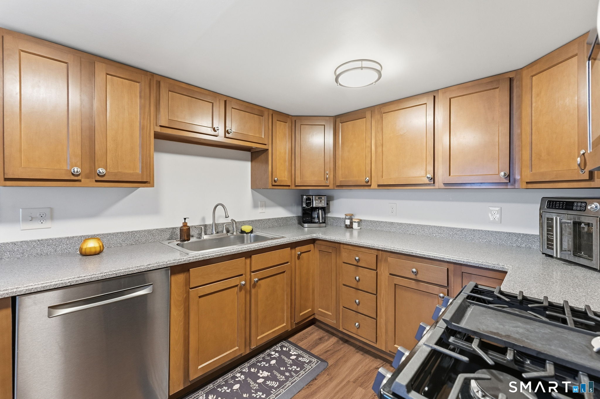 18 Lakewood Road East Hampton CT 06424