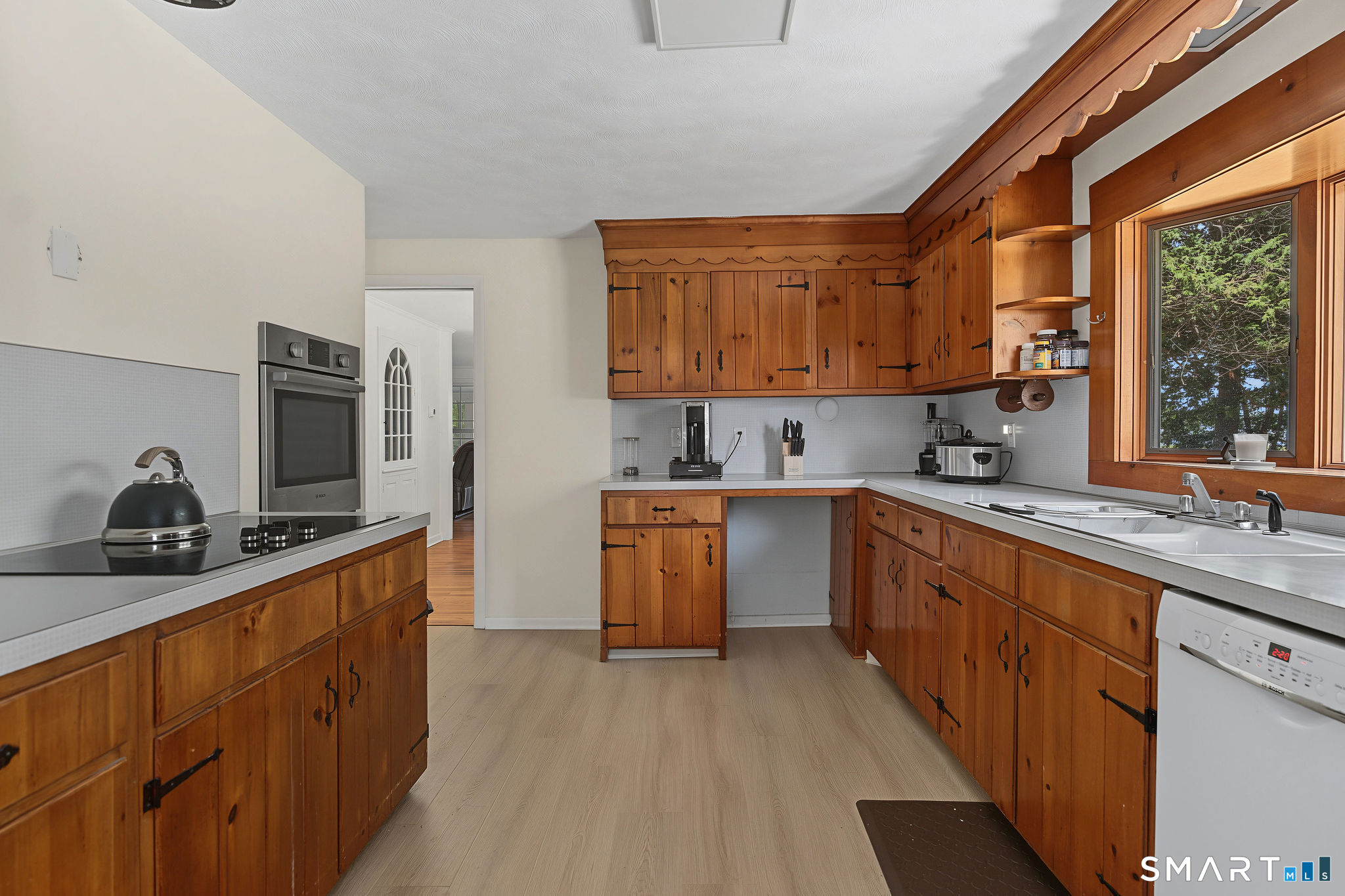 31 Pawson Road Branford CT 06405