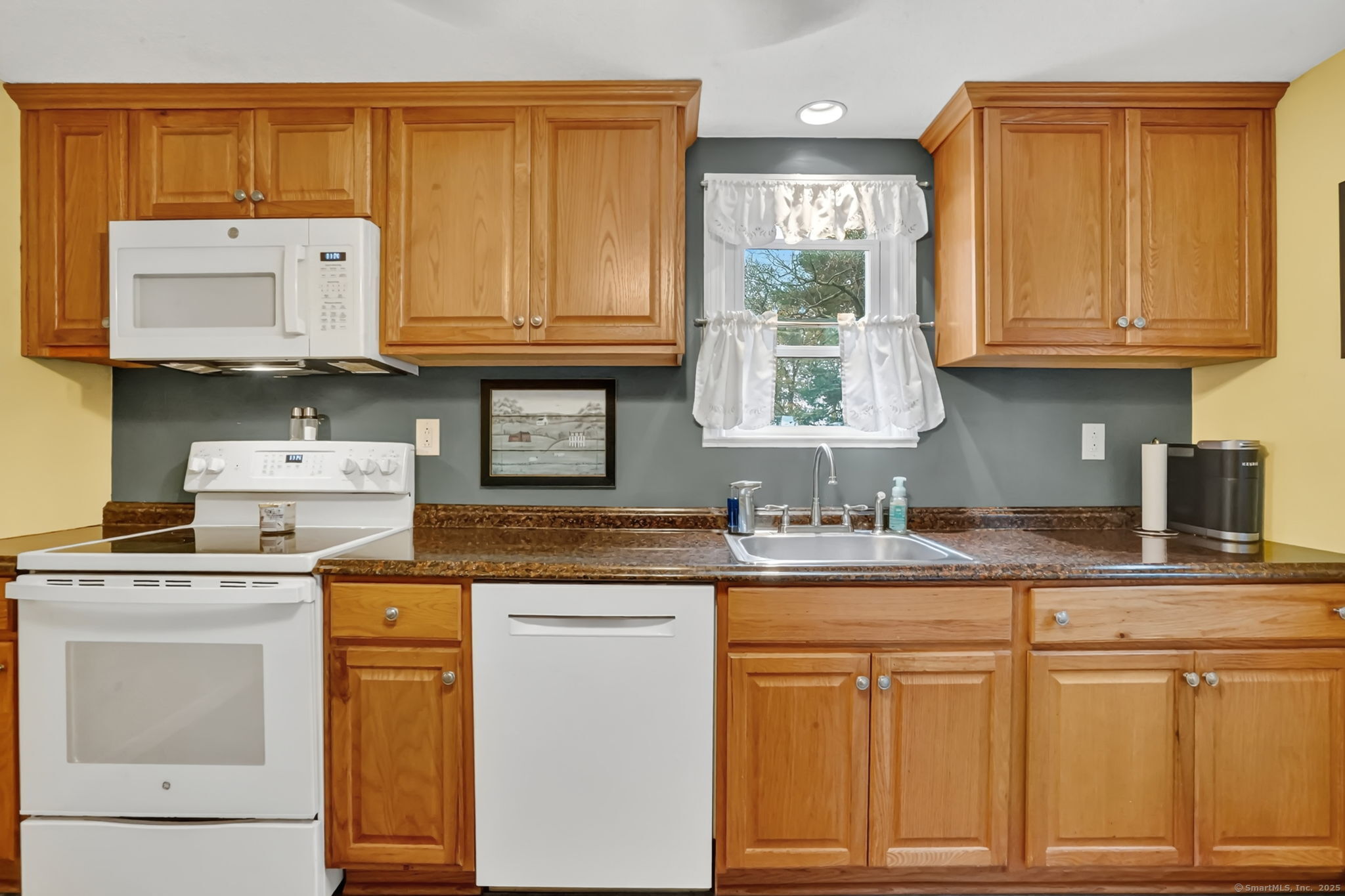 6 Jondot Drive Enfield CT 06082