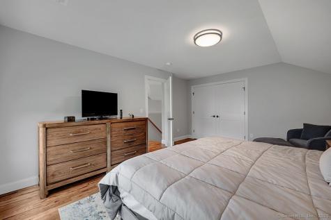 6 Strong Field Road Woodbury CT 06798