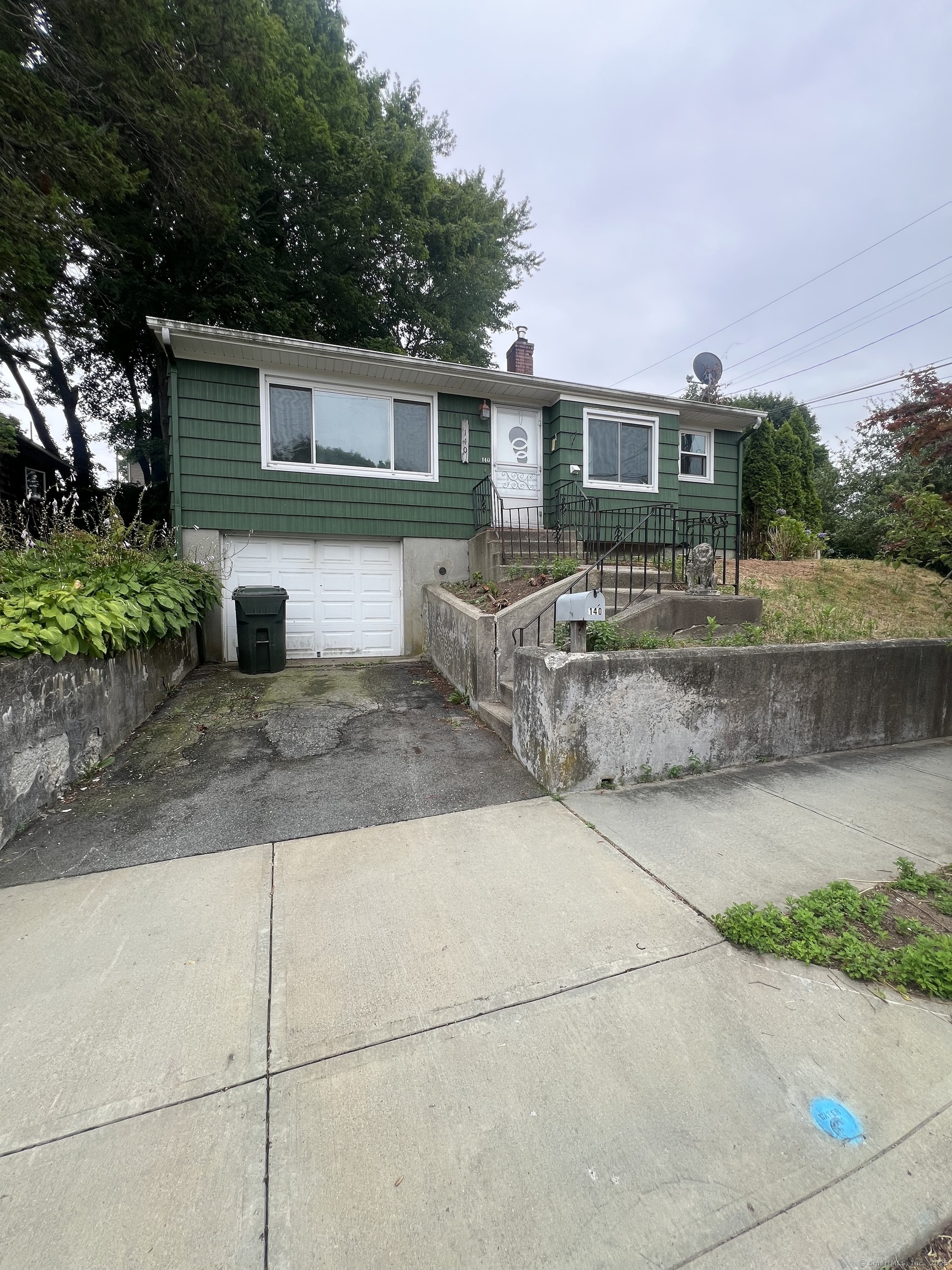 140 Norwood Avenue New London CT 06320