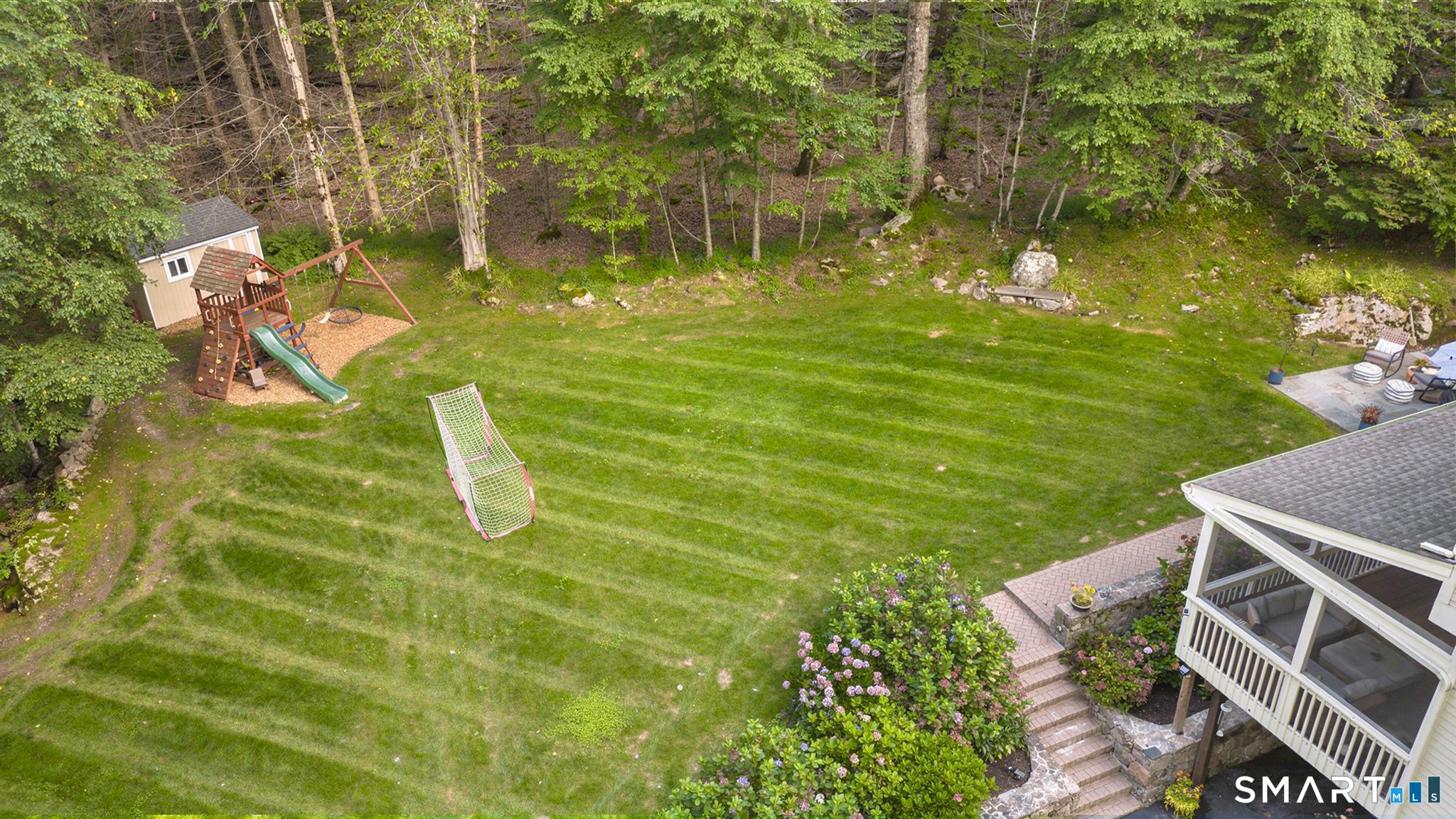 136 Flat Rock Drive Ridgefield CT 06877