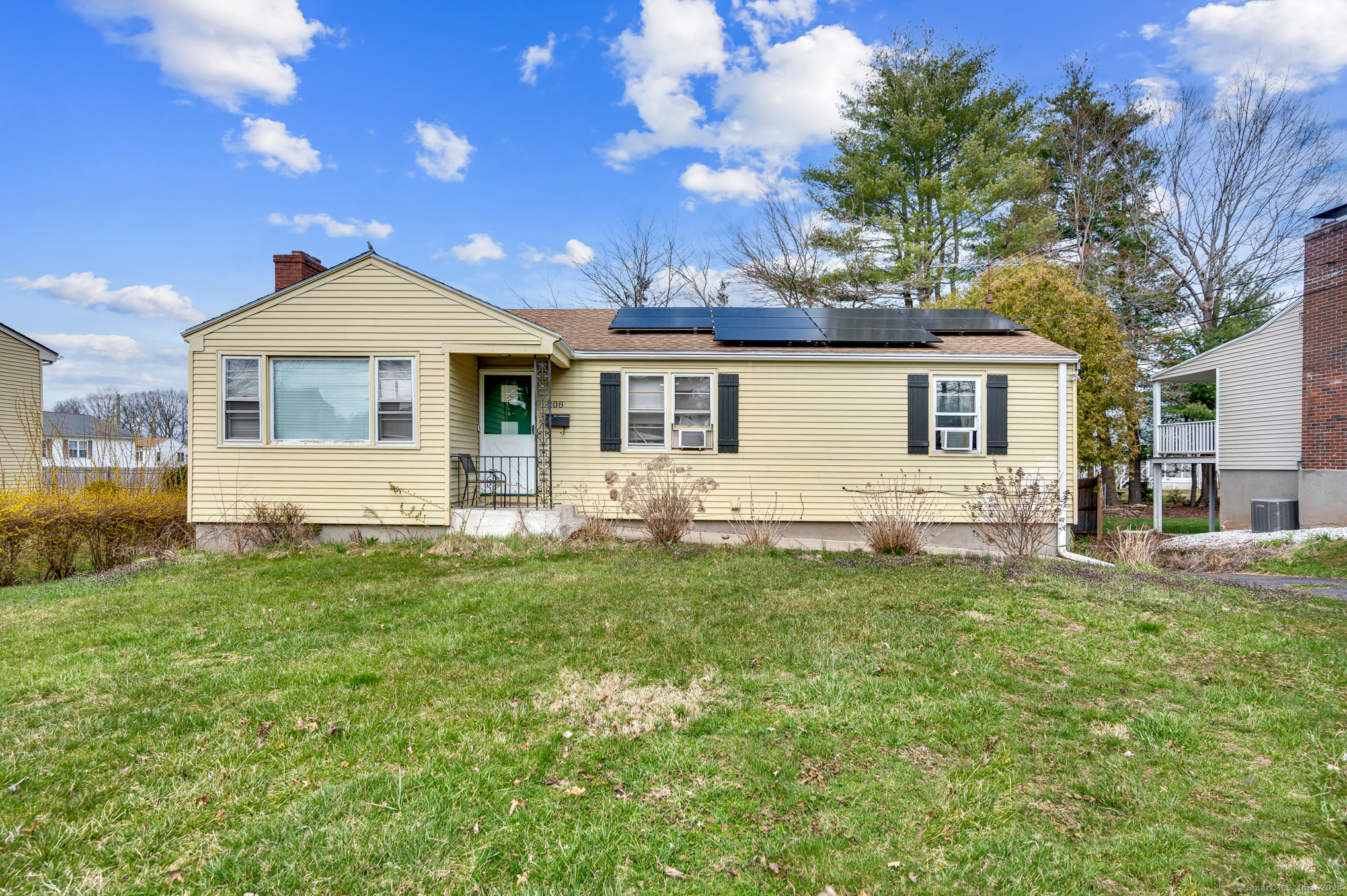 208 Beacon Street Newington CT 06111