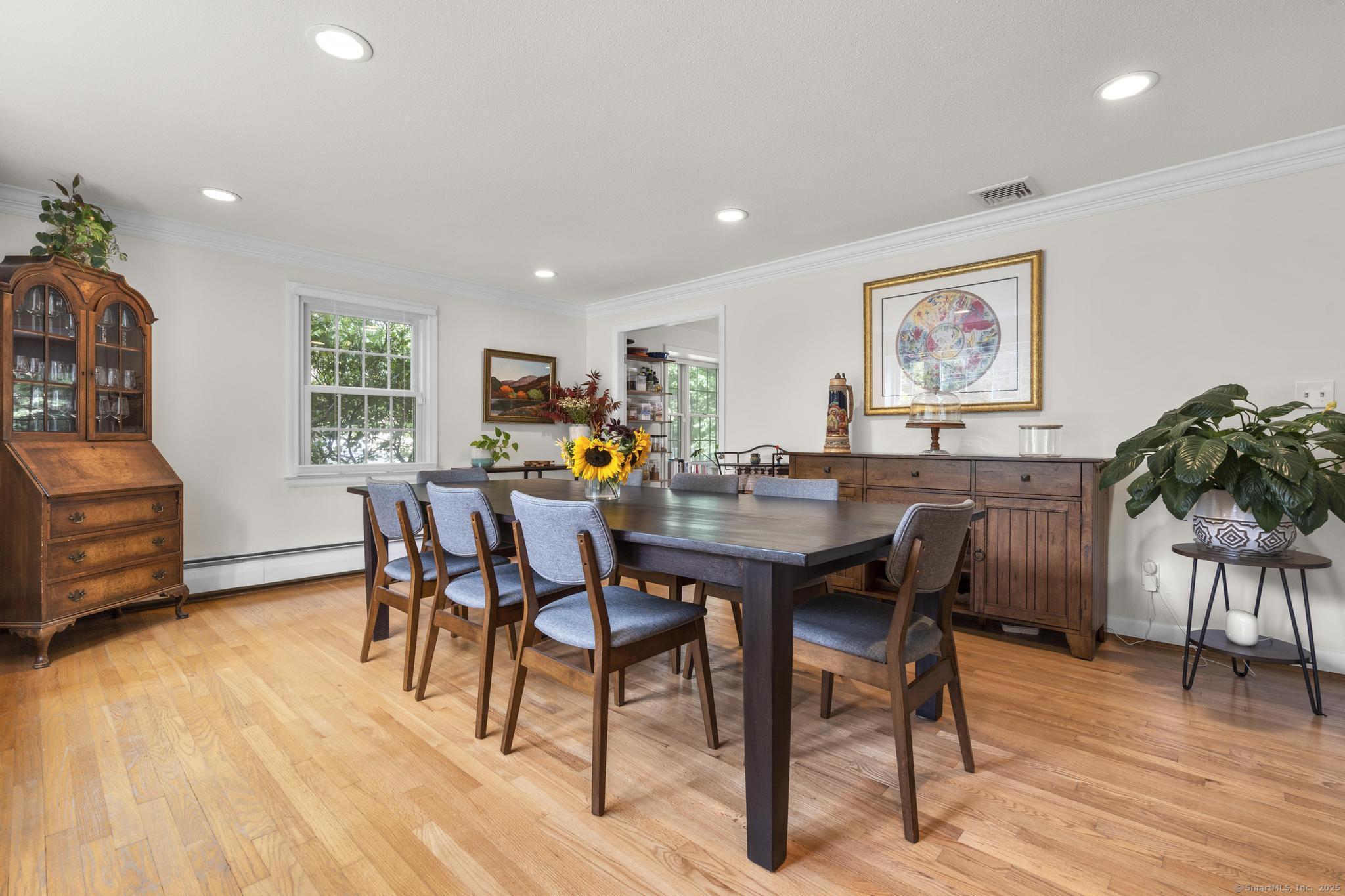 24 Saw Mill Lane Avon CT 06001