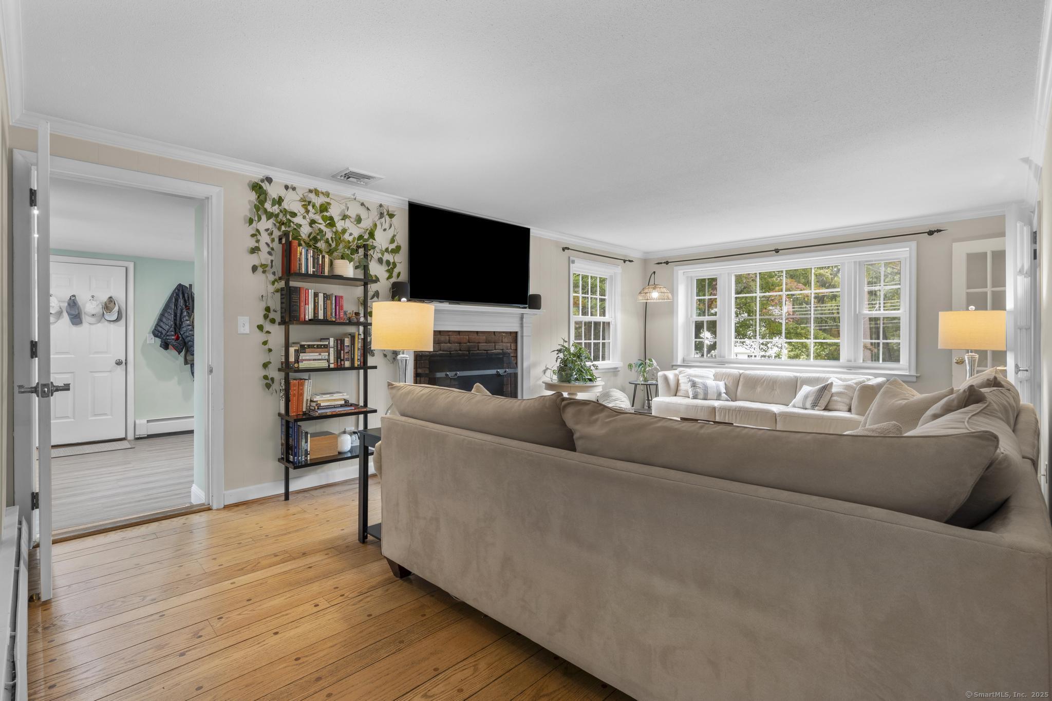 24 Saw Mill Lane Avon CT 06001