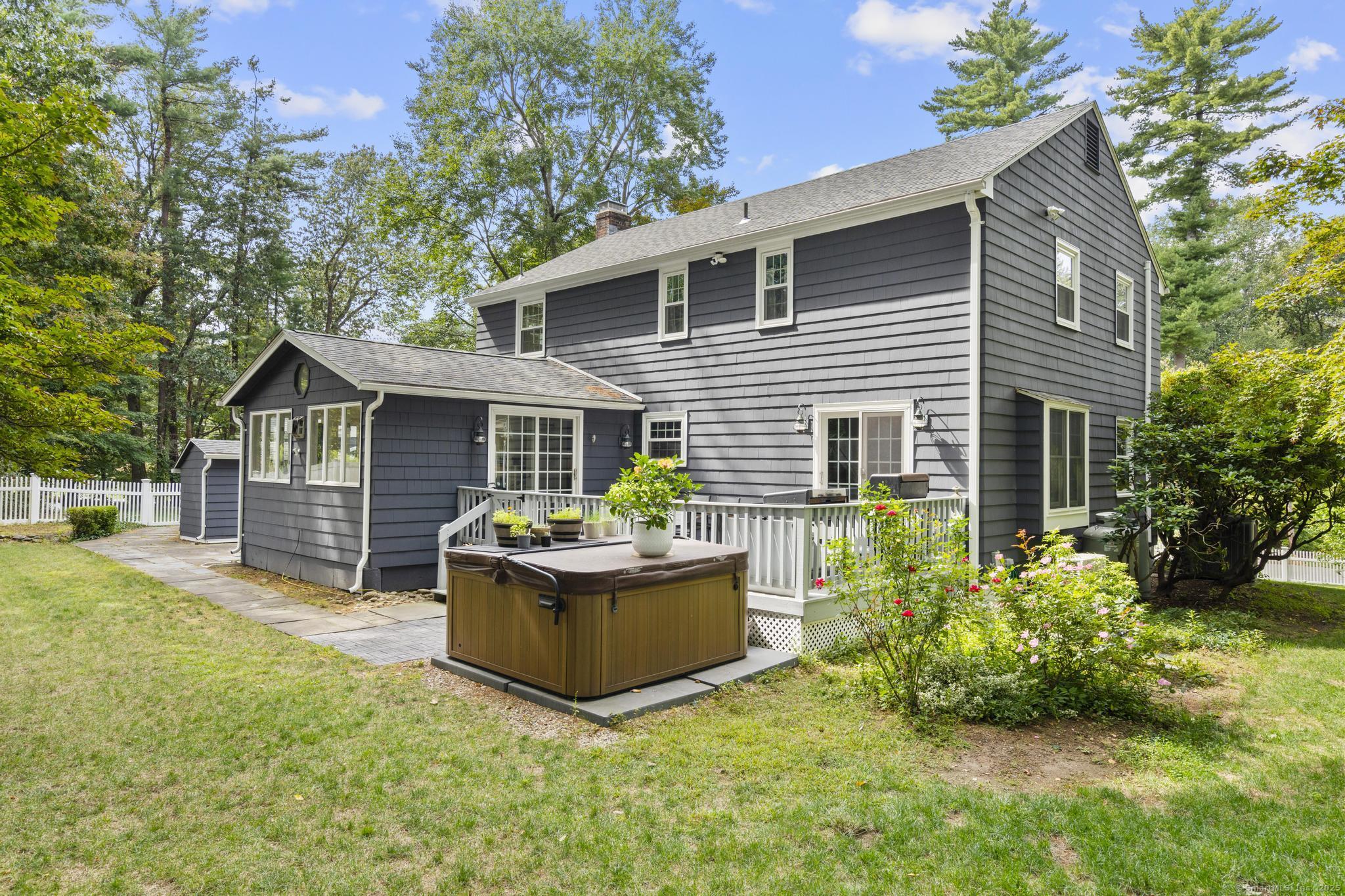 24 Saw Mill Lane Avon CT 06001