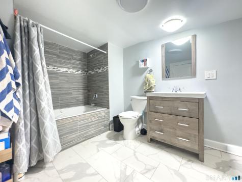 445 Strong Street East Haven CT 06512