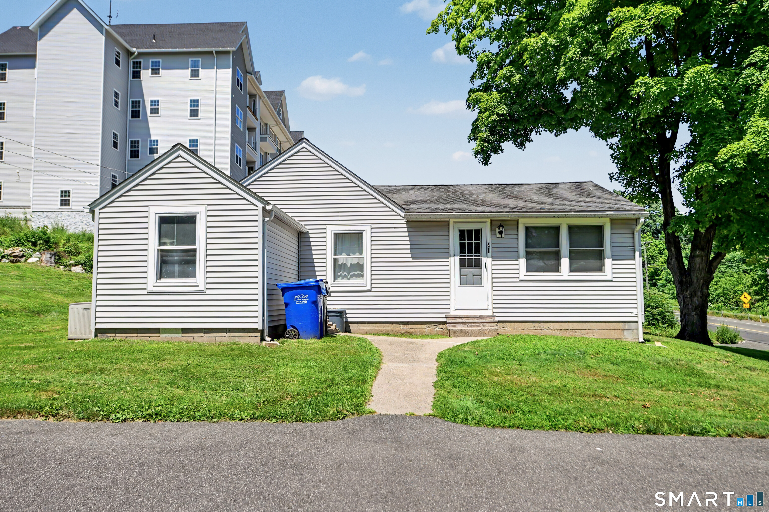 41 Poplar Street New Milford CT 06776