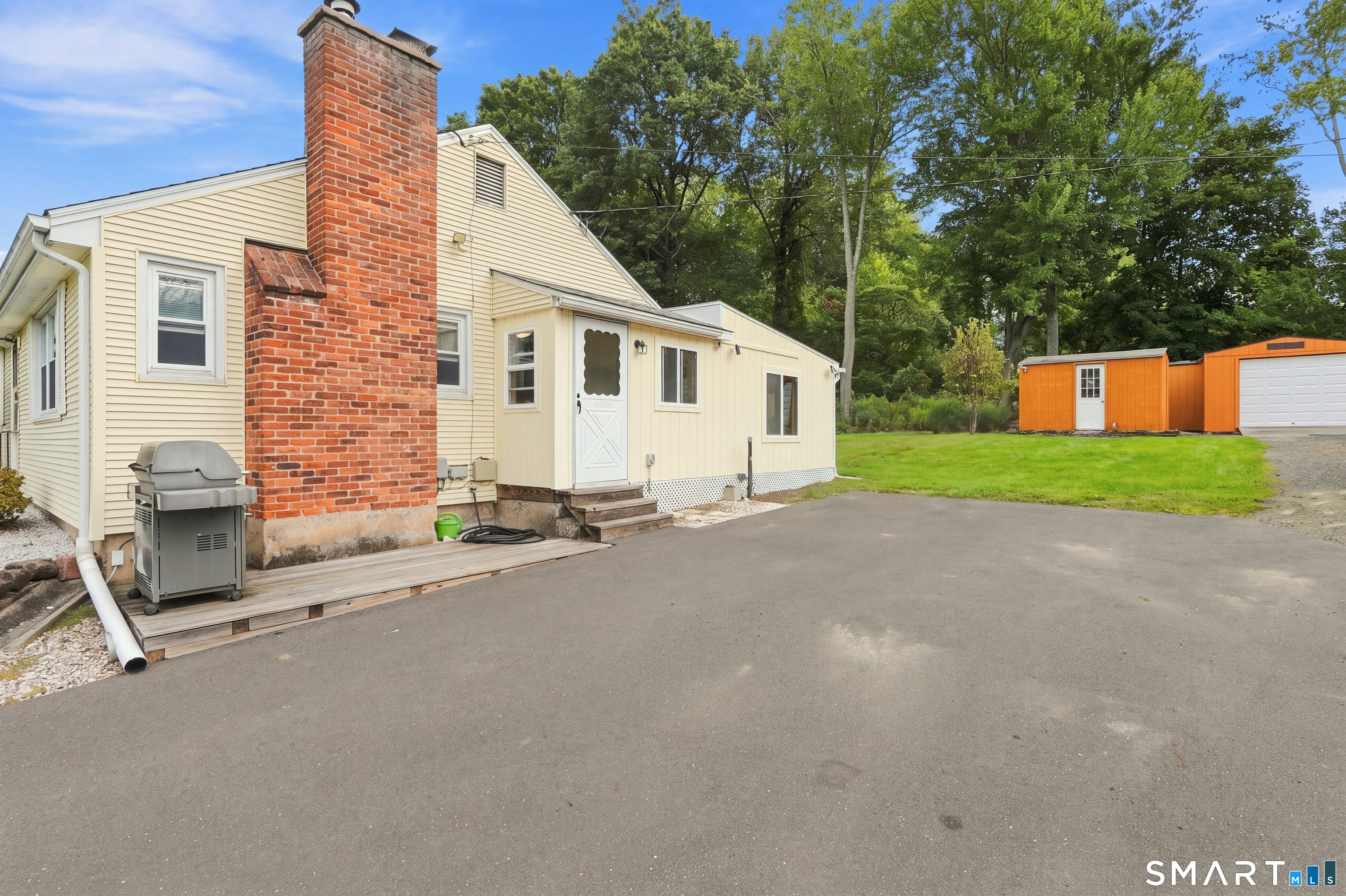 2 Hamilton Road East Granby CT 06026