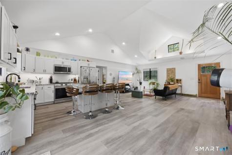 91 Minor Lane Waterford CT 06385