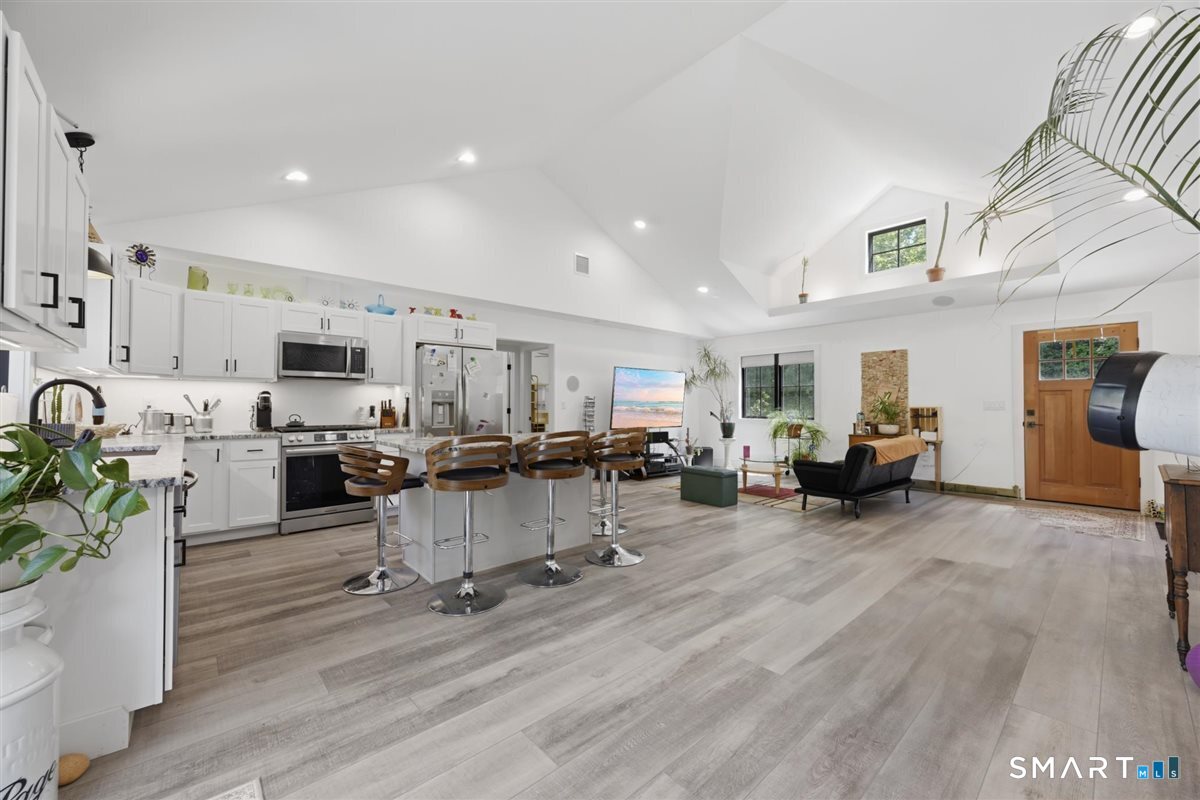 91 Minor Lane Waterford CT 06385