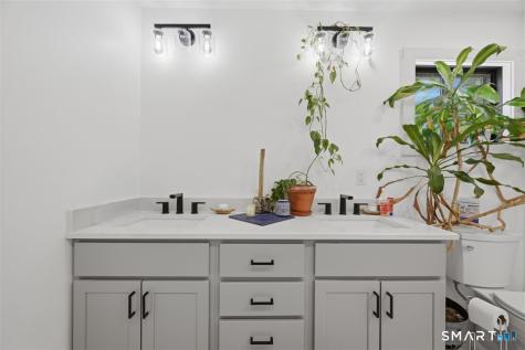 91 Minor Lane Waterford CT 06385