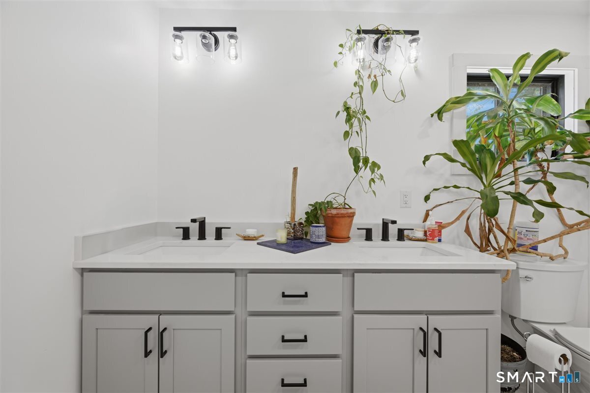 91 Minor Lane Waterford CT 06385