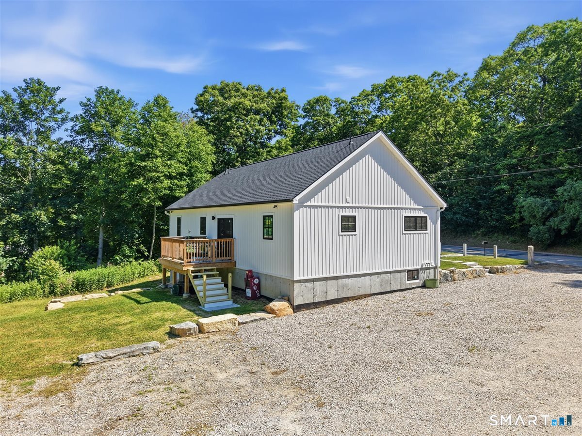 91 Minor Lane Waterford CT 06385
