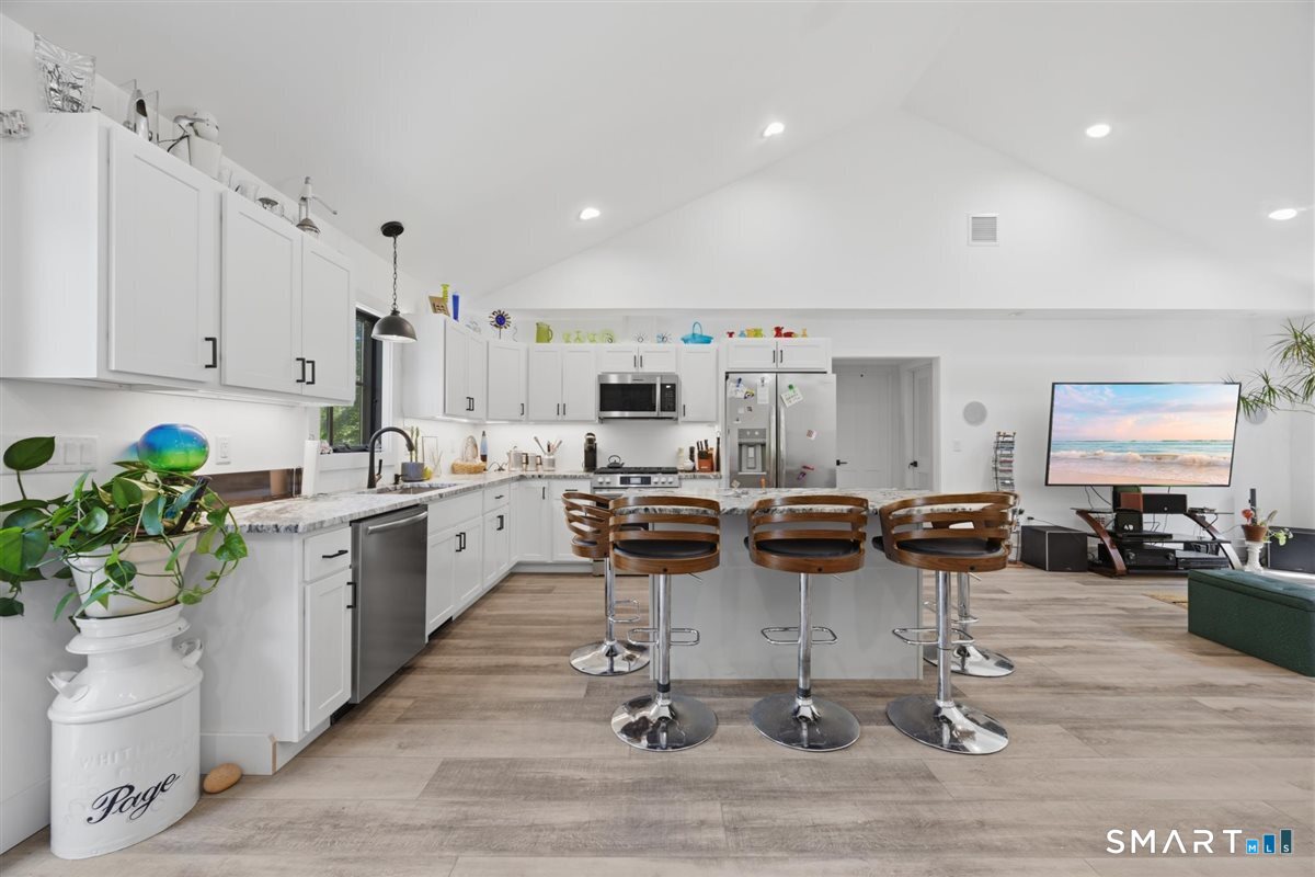 91 Minor Lane Waterford CT 06385