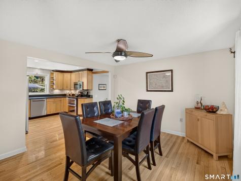 15 Winston Road East Lyme CT 06333