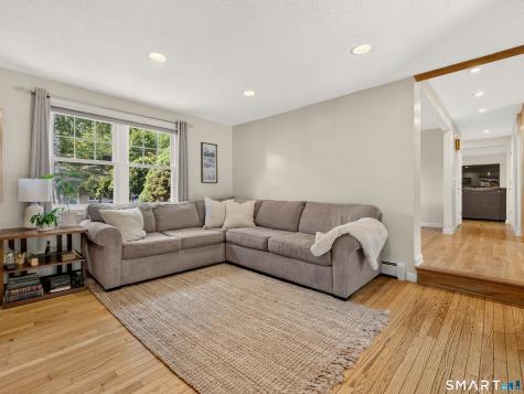 15 Winston Road East Lyme CT 06333