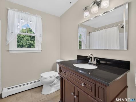 15 Winston Road East Lyme CT 06333