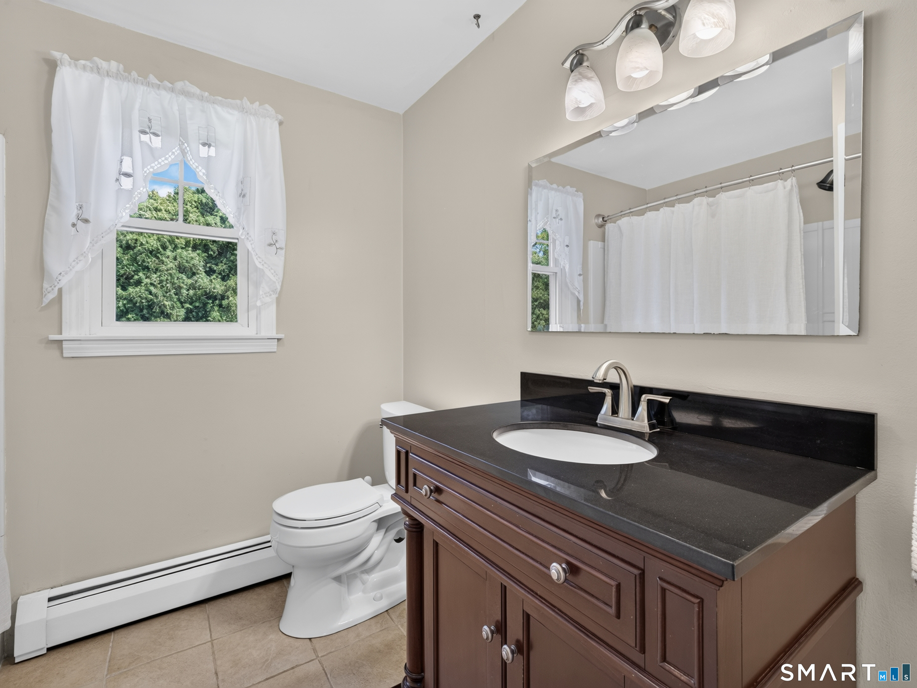15 Winston Road East Lyme CT 06333