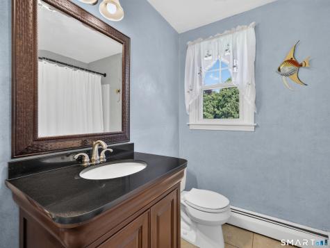 15 Winston Road East Lyme CT 06333
