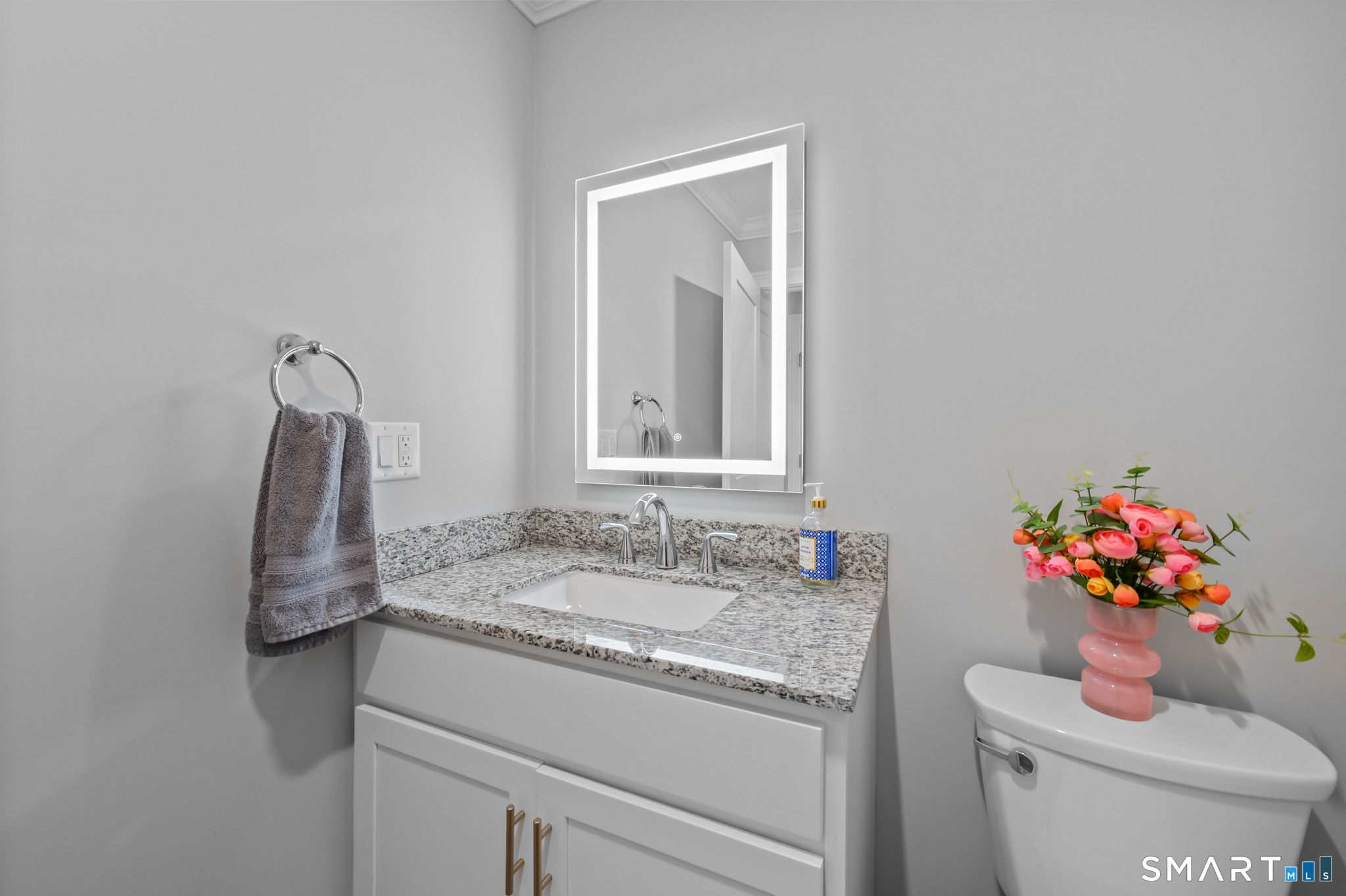 39 Jordan Lane Colchester CT 06415