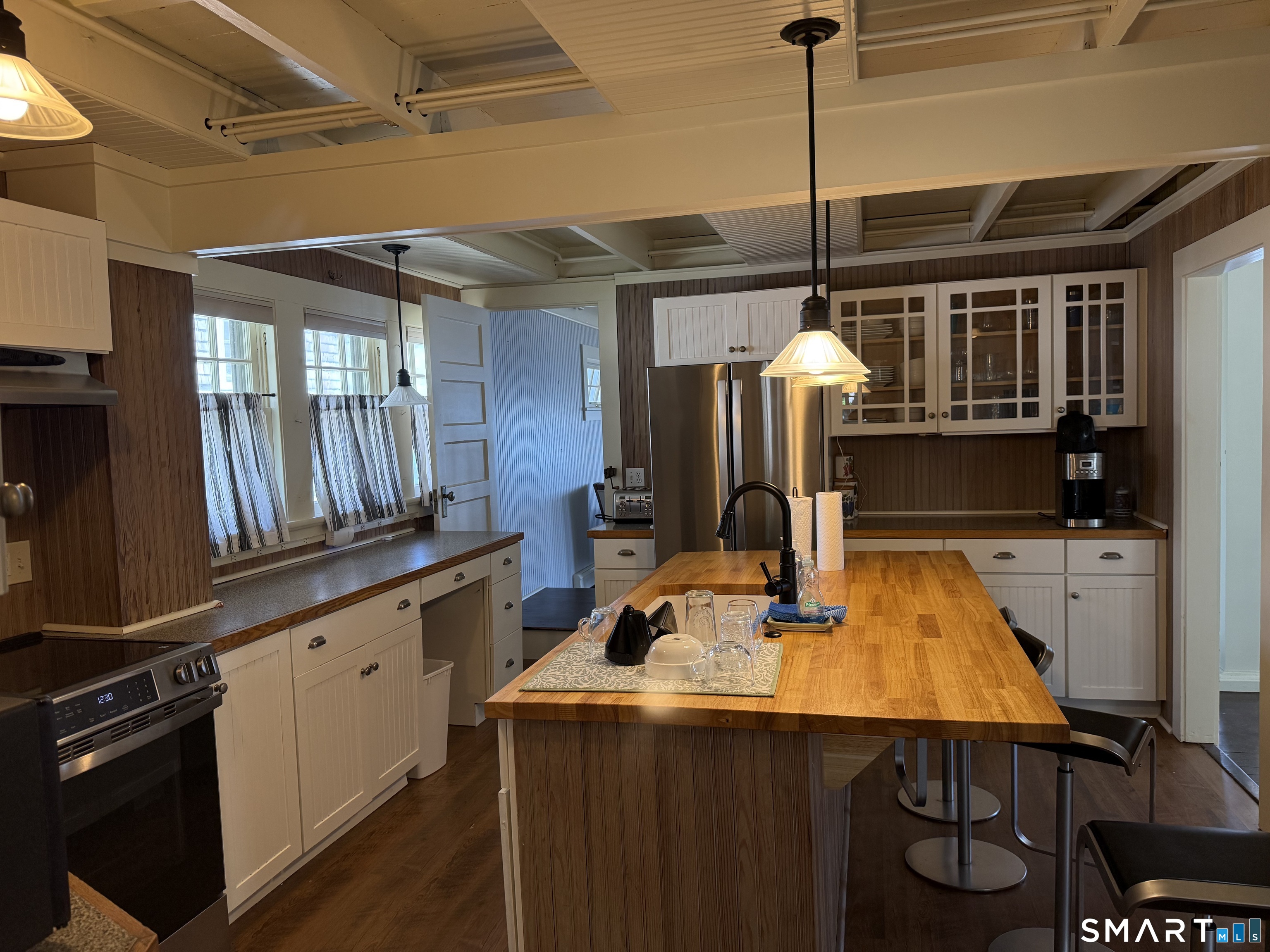 132 East Shore Avenue Groton CT 06340