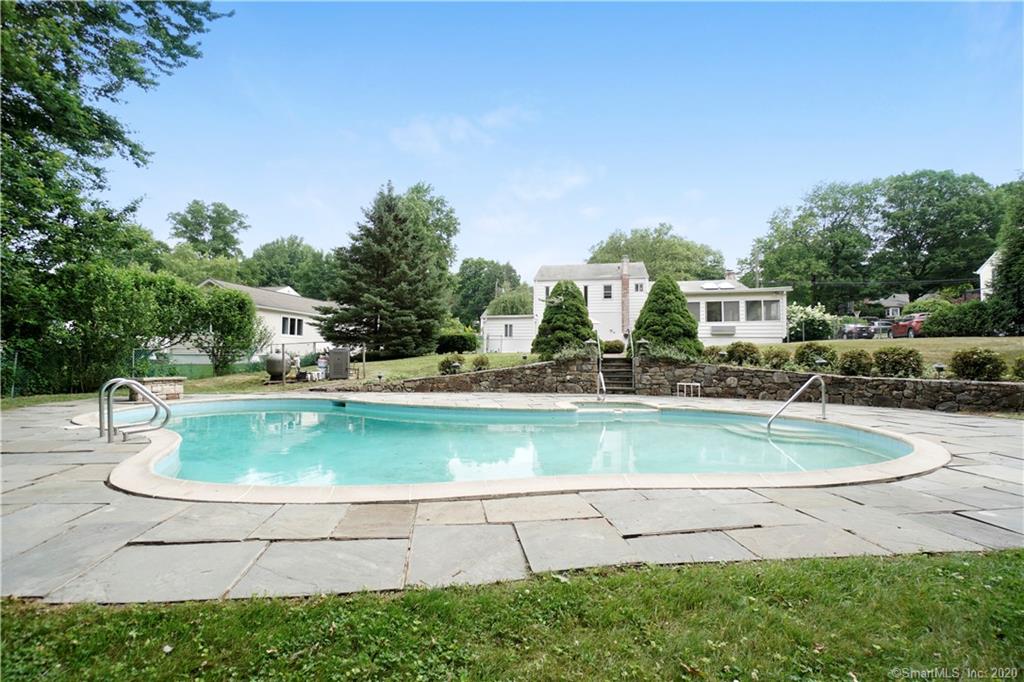 36 Nutmeg Lane Stamford CT 06905