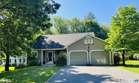 86 Lakewood Drive South Windsor CT 06074
