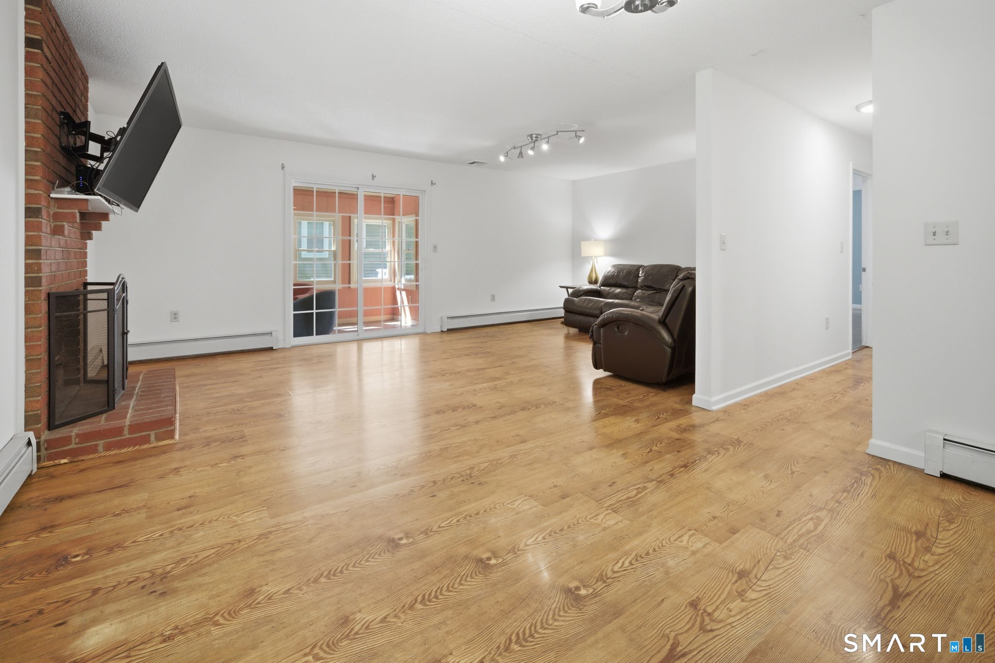 86 Lakewood Drive South Windsor CT 06074