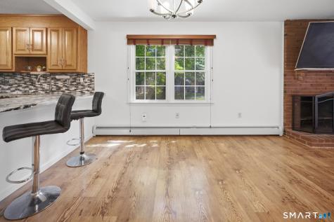 86 Lakewood Drive South Windsor CT 06074