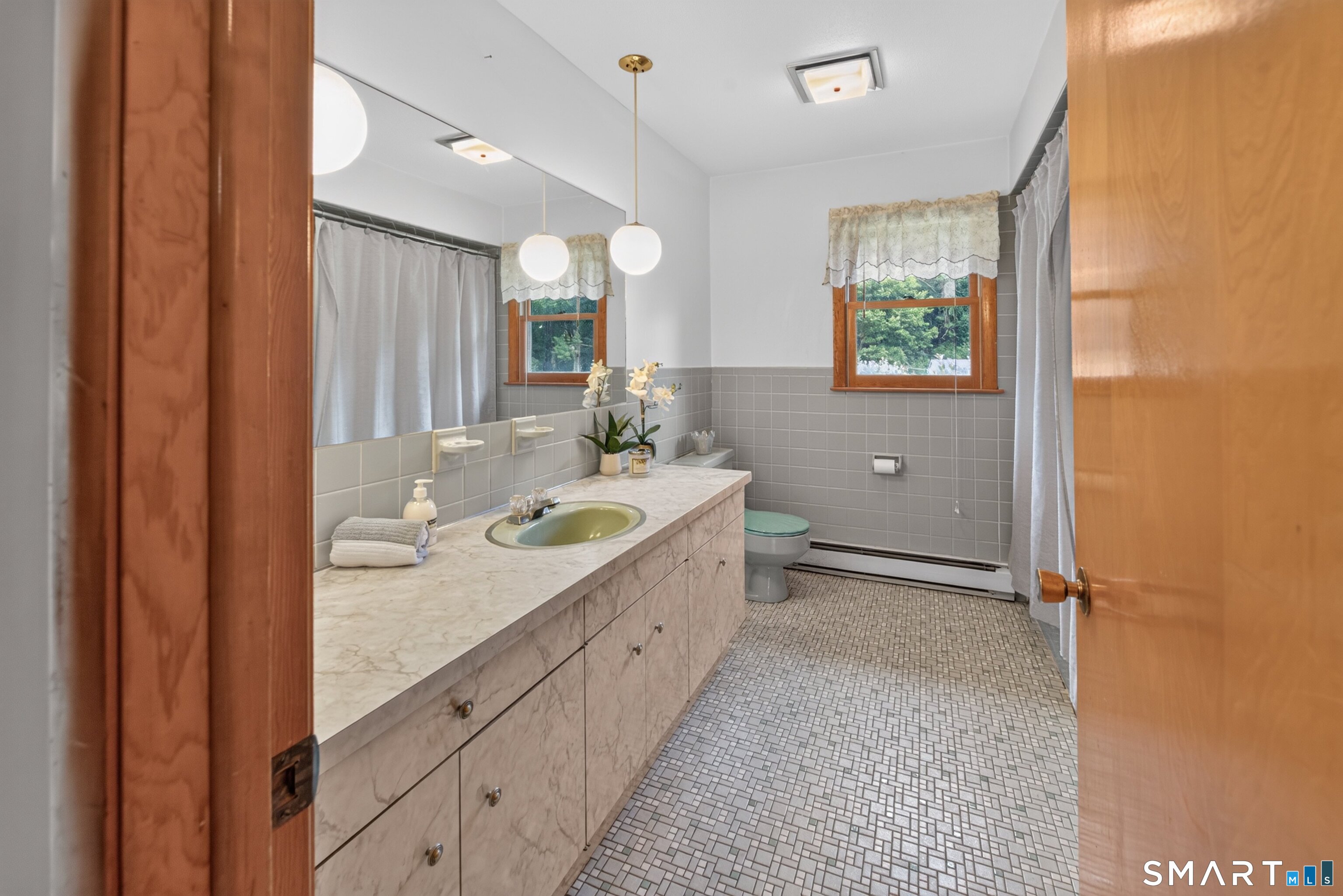 124 Judith Lane Waterbury CT 06704