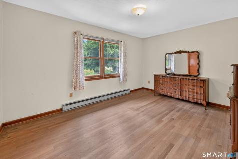 124 Judith Lane Waterbury CT 06704