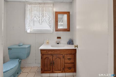124 Judith Lane Waterbury CT 06704