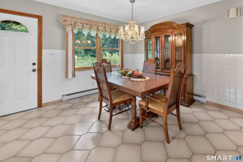 124 Judith Lane Waterbury CT 06704