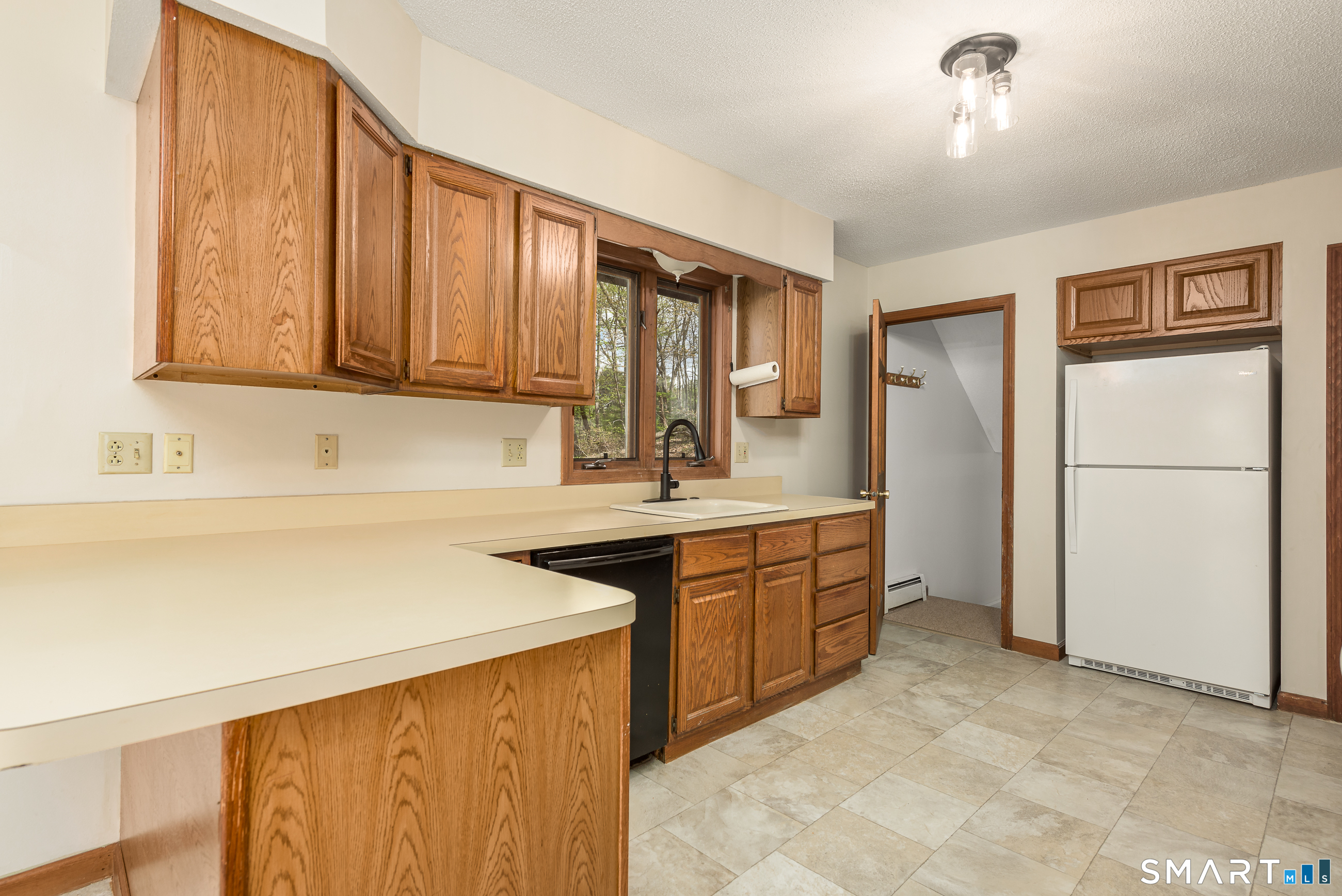 107 Bamforth Road Vernon CT 06066