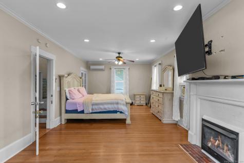 26 Canterbury Turnpike Norwich CT 06360