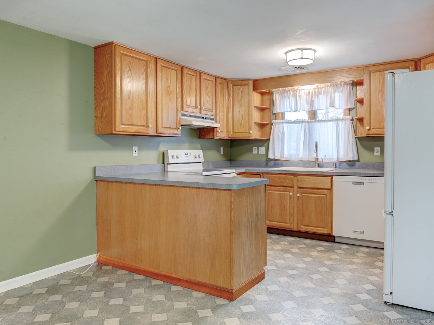 21 Grove Road Enfield CT 06082