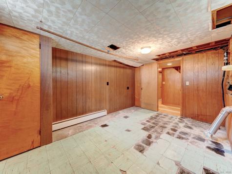 21 Grove Road Enfield CT 06082