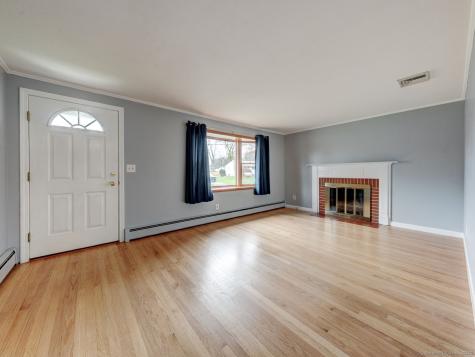 21 Grove Road Enfield CT 06082