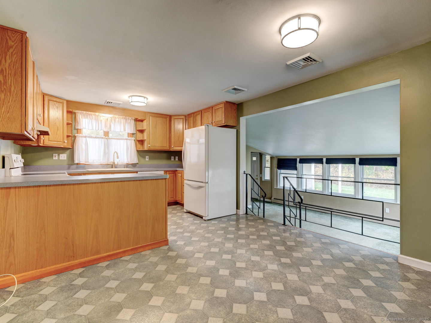 21 Grove Road Enfield CT 06082