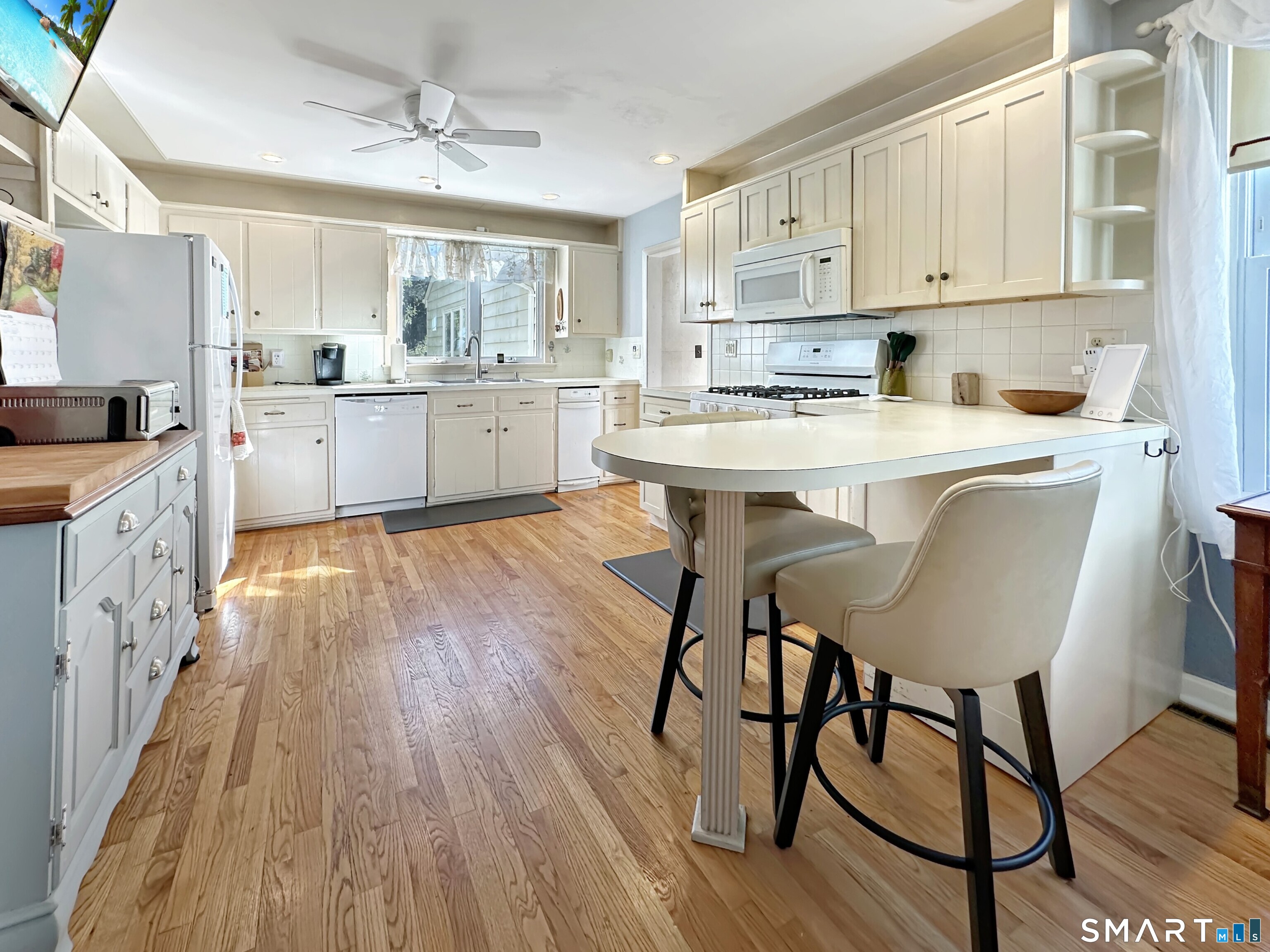 67 Nortontown Road Madison CT 06443