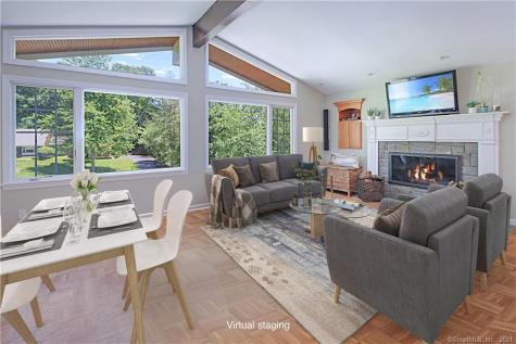 11 Stoneleigh Square Fairfield CT 06825