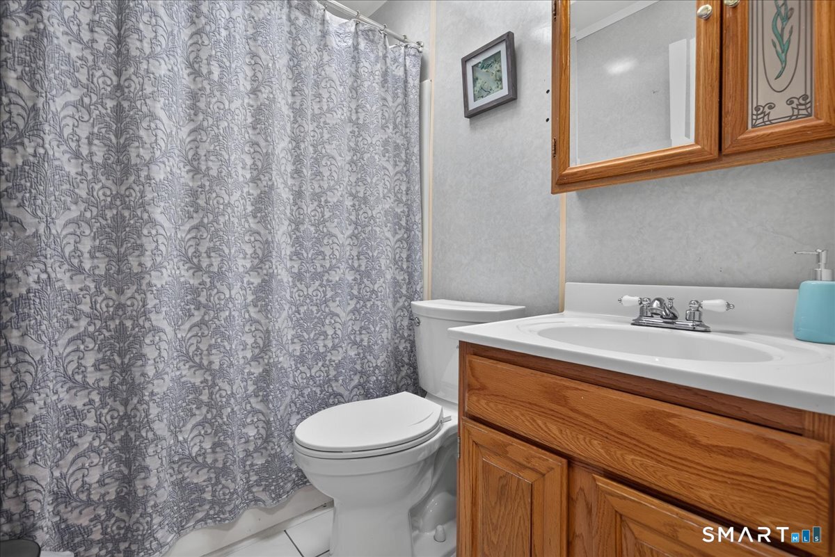 35 Mallard Lane East Haven CT 06512
