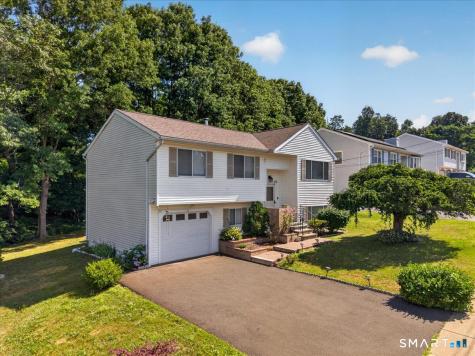 35 Mallard Lane East Haven CT 06512