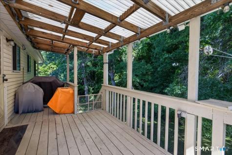 35 Mallard Lane East Haven CT 06512