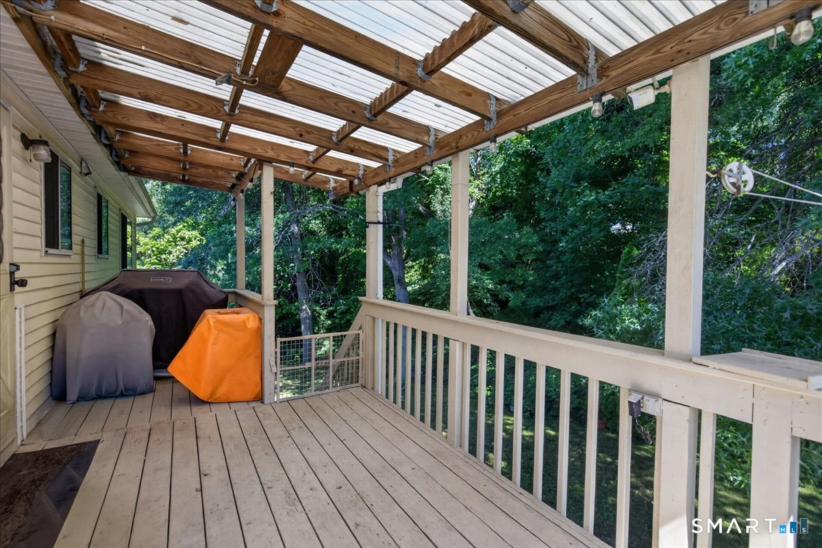 35 Mallard Lane East Haven CT 06512