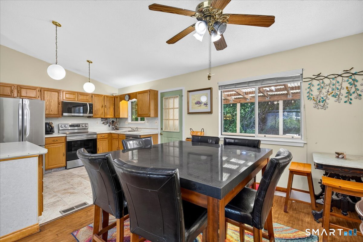 35 Mallard Lane East Haven CT 06512